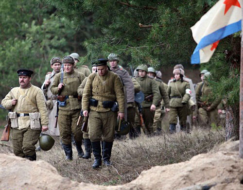 Під Радомишлем рвалися гранати і чулися постріли. Під Радомишлем рвалися гранати і чулися постріли.